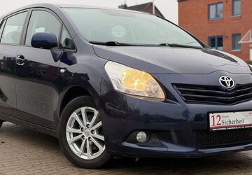 Toyota Verso 171.000 km 5.999 &euro; Kiel OT Suchsdorf 24107