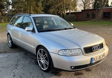 Audi A4 190.000 km 8.750 &euro; Schönkirchen 24232