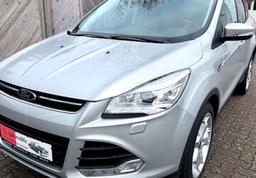 Ford Kuga 75.000 km 14.600 &euro; Neumünster 24536