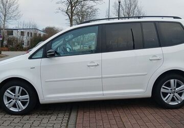 VW Touran 98.800 km 9.599 &euro; Gettorf 24214