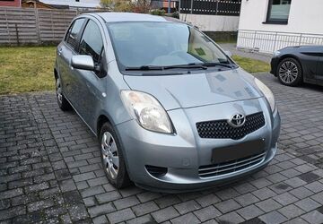 Toyota Yaris 201.951 km 2.290 &euro; Neumünster 24536