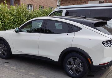 Ford Mustang Mach-E 29.300 km 31.500 &euro; Brügge 24582