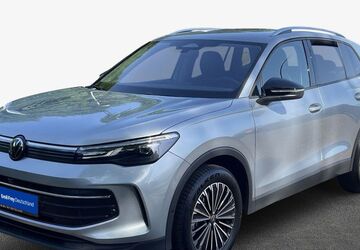 VW Tiguan 8.195 km 39.880 &euro; Bordesholm 24582