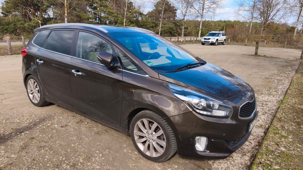 Kia Carens 105.300 km 11.500 &euro; Preetz 24211