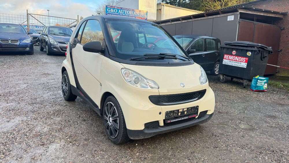 Smart forTwo 176.000 km 1.999 &euro; Kiel 24146