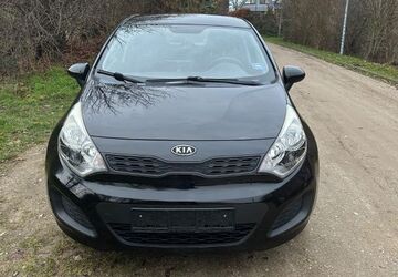 Kia Rio 56.028 km 6.300 &euro; Kiel 24111