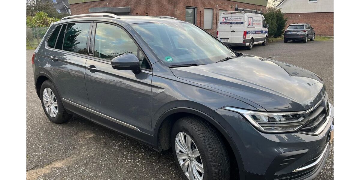 VW Tiguan 71.500 km 19.900 &euro; Neumünster 24536