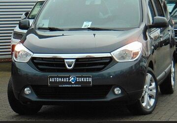 Dacia Lodgy 77.586 km 10.990 &euro; Neumünster 24537
