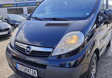 Opel Vivaro 171.000 km 7.999 &euro; Kiel 24145