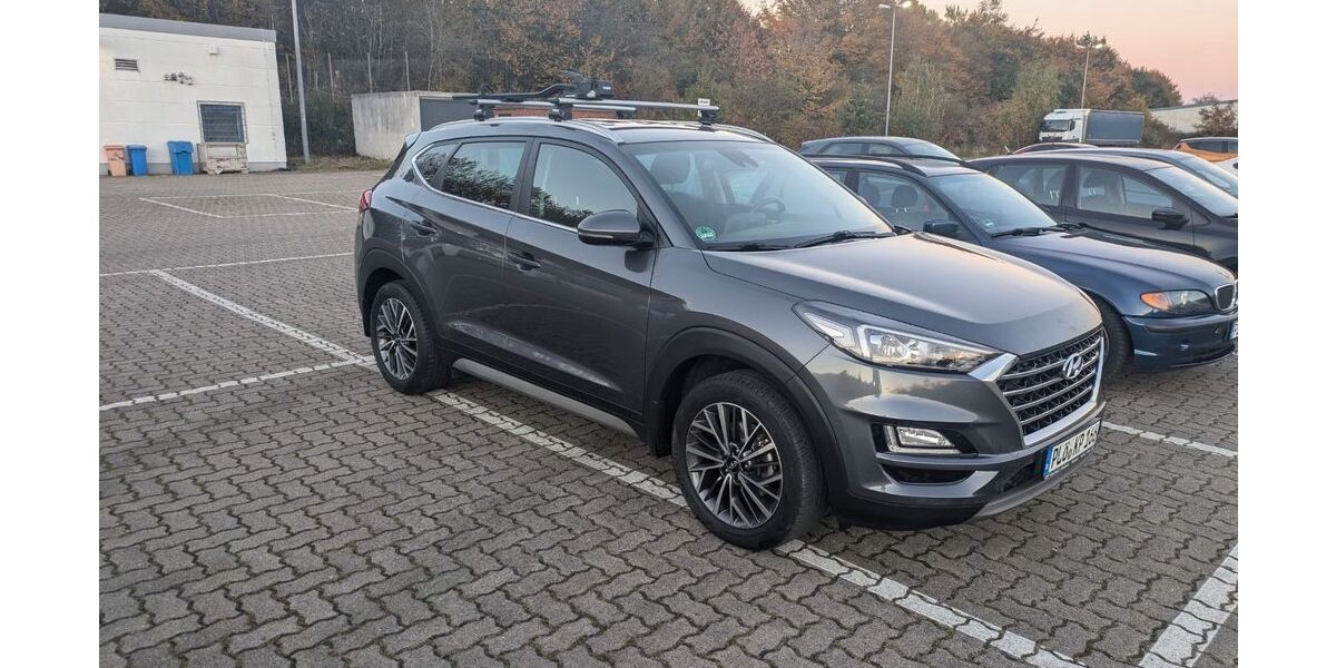 Hyundai TUCSON 79.388 km 16.950 &euro; Mönkeberg 24248
