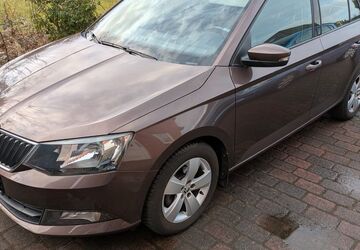 Skoda Fabia 71.100 km 8.385 &euro; Schülp 24589