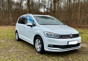 VW Touran 89.000 km 21.700 &euro; Altenholz 24161
