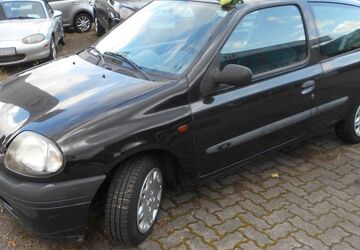 Renault Clio 231.000 km 1.650 &euro; Neumünster 24539