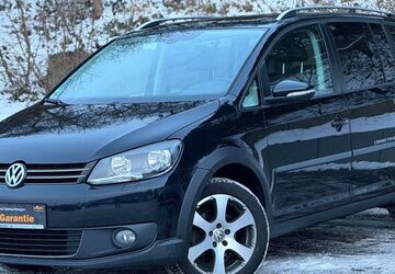 VW Touran 162.400 km 8.990 &euro; Kiel 24147
