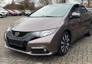 Honda Civic 97.255 km 10.990 &euro; Bornhoeved 24619