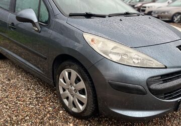 Peugeot 207 215.000 km 2.990 &euro; Kiel 24146