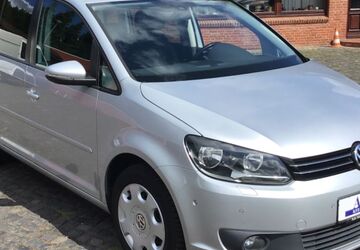VW Touran 175.000 km 7.950 &euro; Neumünster 24539