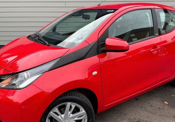 Toyota Aygo (X) 89.933 km 7.700 &euro; Neumünster 24536