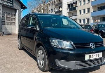 VW Touran 235.470 km 3.999 &euro; Neumünster 24539