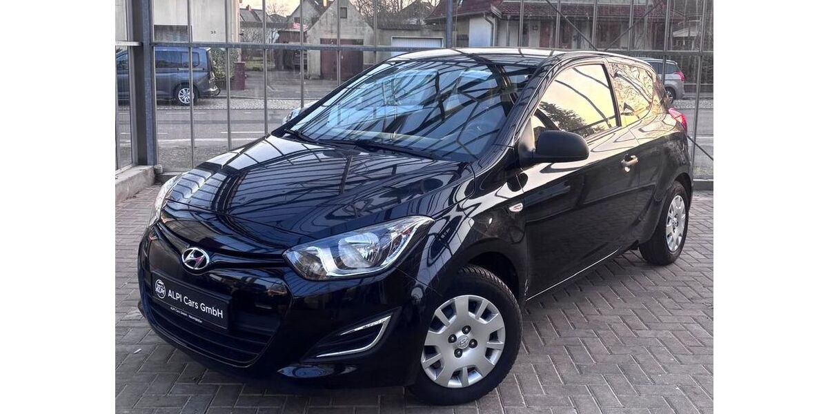 Hyundai i20 108.511 km 5.250 &euro; Neumünster 24539