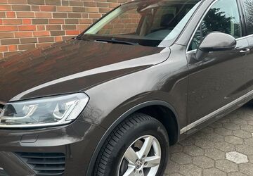 VW Touareg 264.213 km 15.400 &euro; Neumünster 24536
