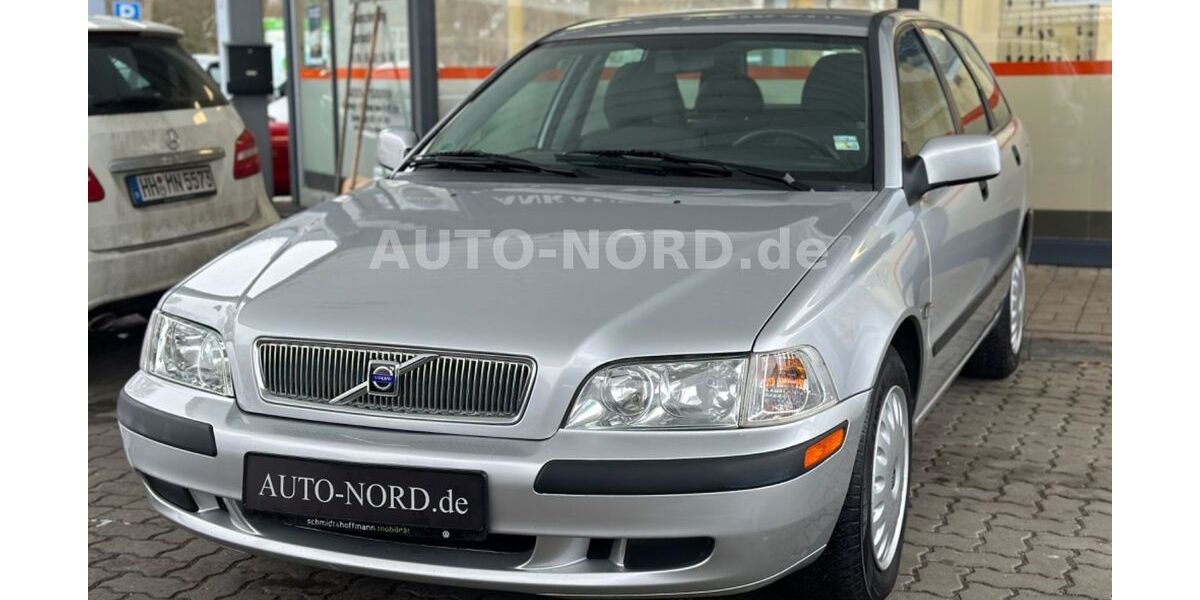 Volvo V40 170.000 km 3.990 &euro; Neumünster 24534