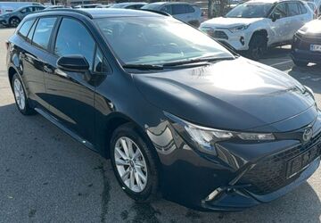 Toyota Corolla 16.550 km 25.590 &euro; Kiel 24109