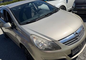 Opel Corsa 184.000 km 2.350 &euro; Kiel 24146