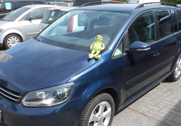 VW Touran 208.000 km 9.150 &euro; Neumünster 24539