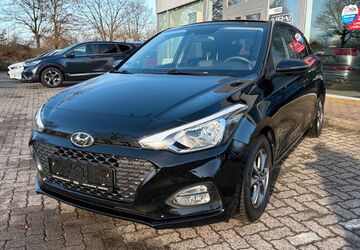 Hyundai i20 58.000 km 13.490 &euro; Bornhoeved 24619