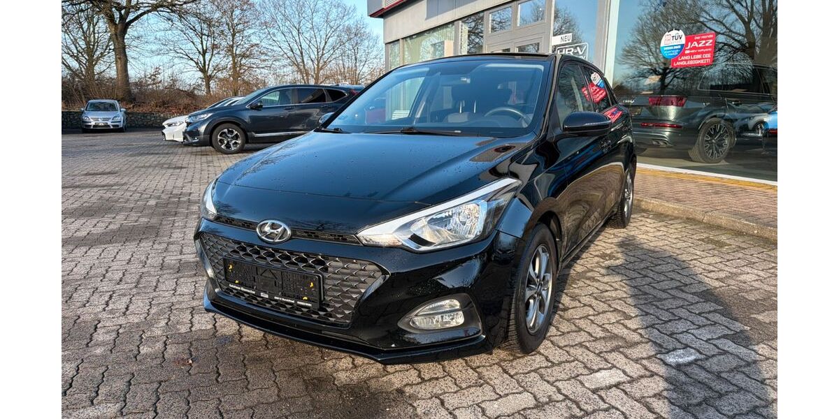 Hyundai i20 58.000 km 13.490 &euro; Bornhoeved 24619