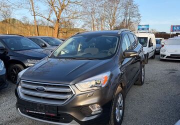 Ford Kuga 218.000 km 8.999 &euro; Kiel 24146