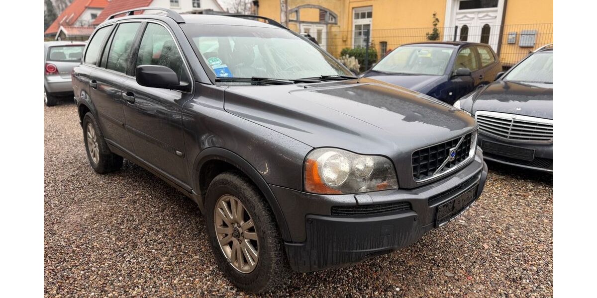 Volvo XC90 335.000 km 3.650 &euro; Kiel 24146