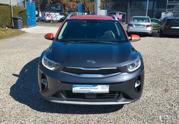 Kia Stonic 118.000 km 12.669 &euro; Kiel 24146