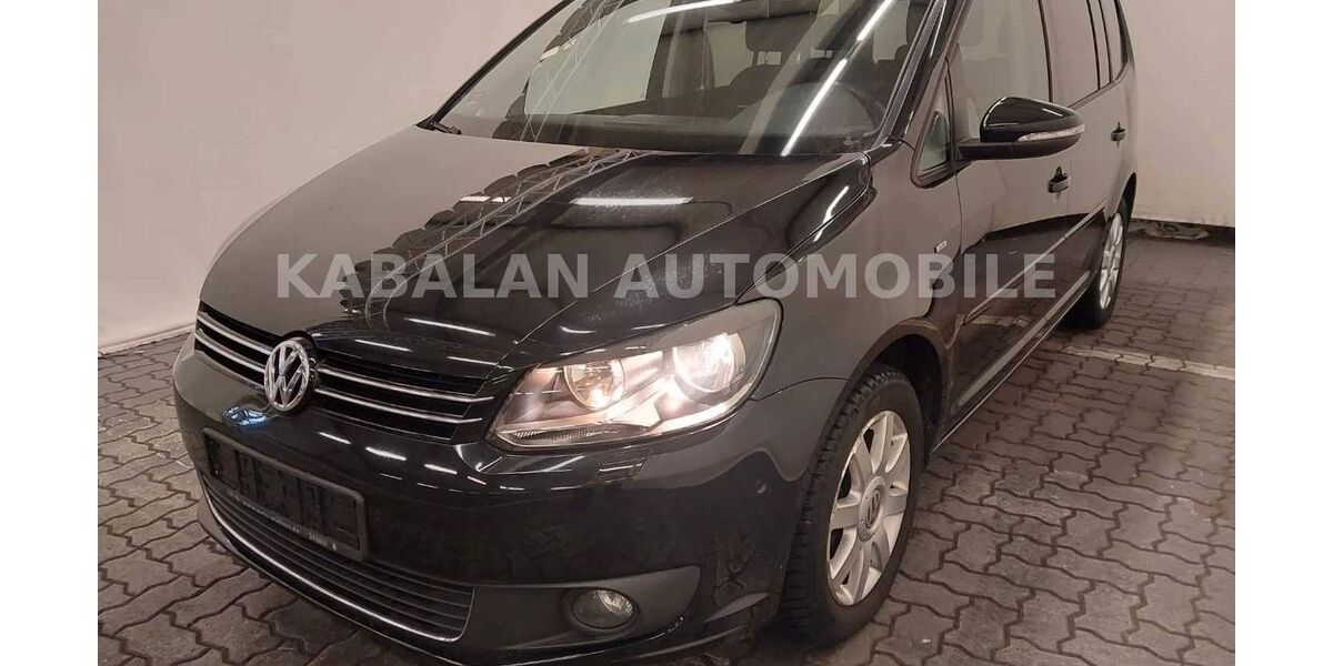 VW Touran 136.420 km 10.999 &euro; Neumünster 24536