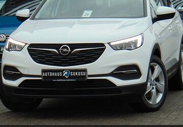 Opel Grandland (X) 91.305 km 15.990 &euro; Neumünster 24537
