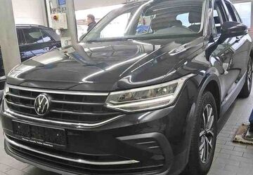 VW Tiguan 49.952 km 26.980 &euro; Neumünster 24537