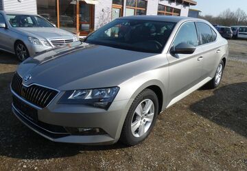 Skoda Superb 111.000 km 11.999 &euro; Kiel 24145