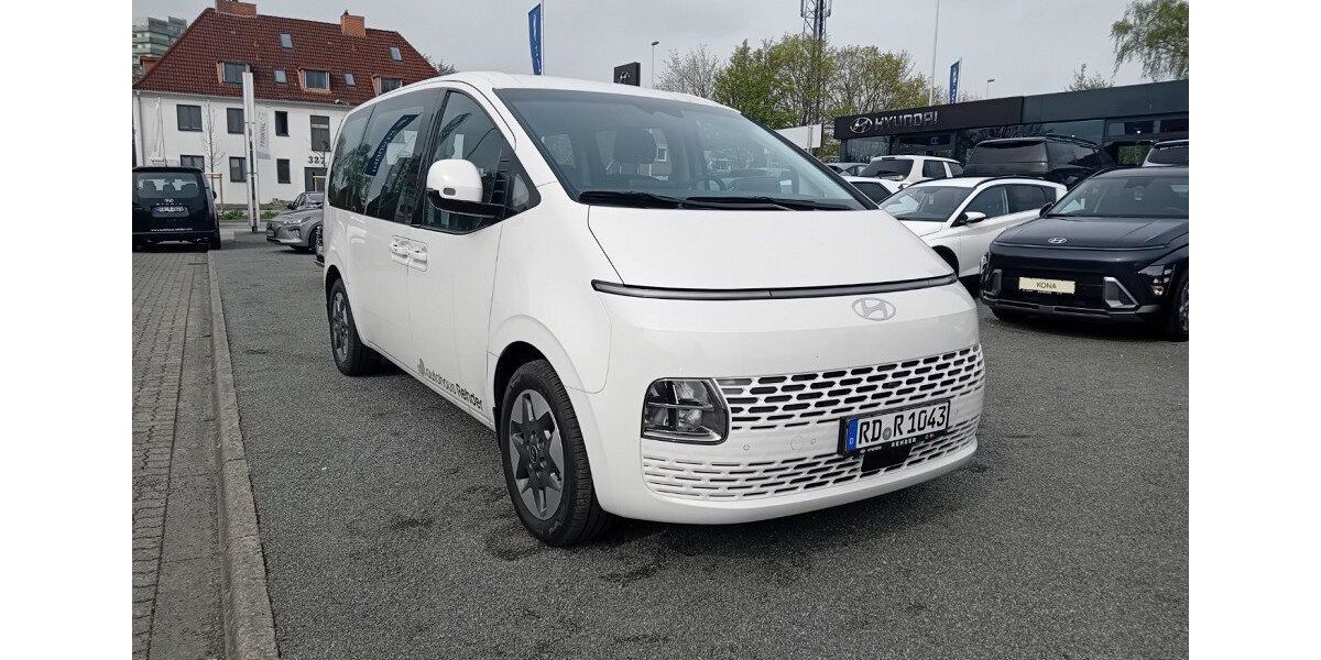 Hyundai STARIA 6.063 km 43.500 &euro; Kronshagen 24119