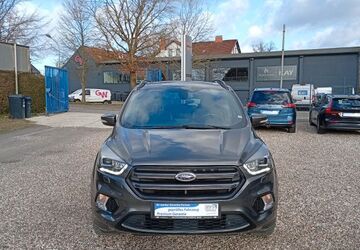 Ford Kuga 95.000 km 18.369 &euro; Kiel 24146