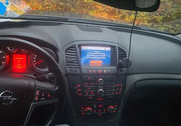 Opel Insignia 193.000 km 5.500 &euro; Neumünster 24534