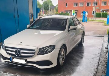 Mercedes-Benz 220 170.000 km 22.999 &euro; Kiel 24148