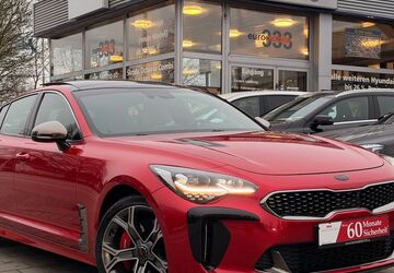 Kia Stinger 104.000 km 25.490 &euro; Kiel 24107