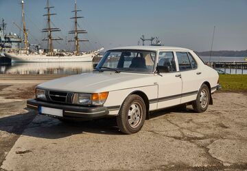 Saab 900 45.000 km 18.000 &euro; Kiel 24105