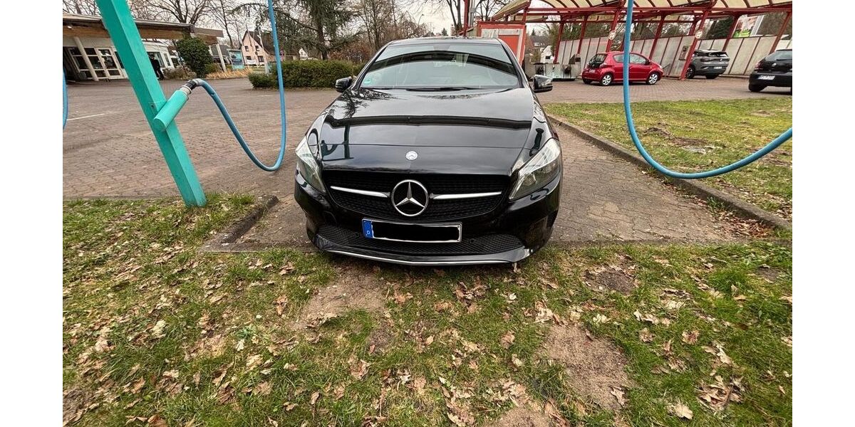 Mercedes-Benz A 180 90.000 km 14.100 &euro; Neumünster 24539