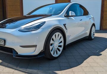 Tesla Model Y 65.000 km 36.900 &euro; Raisdorf 24223