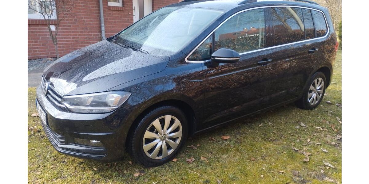 VW Touran 123.000 km 15.900 &euro; Altenholz 24161