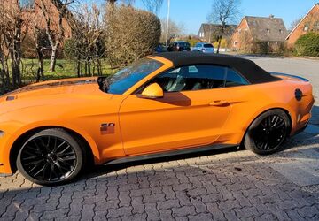 Ford Mustang 32.000 km 40.000 &euro; Wattenbek 24582
