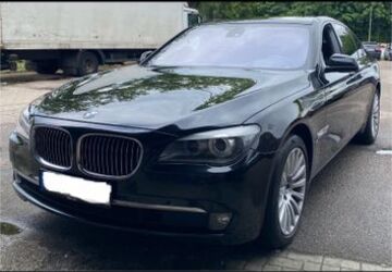 BMW 750 174.000 km 13.700 &euro; Kiel 24118