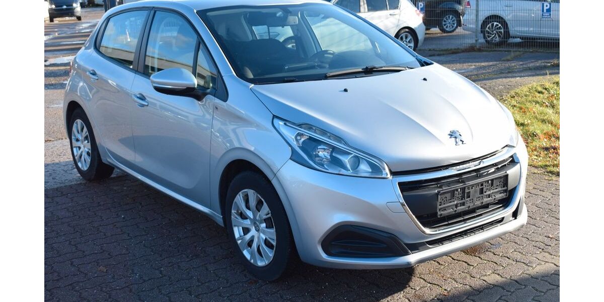 Peugeot 208 150.000 km 5.499 &euro; BLUMENTHAL 24241